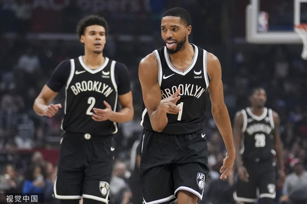 更展示了职 更展示了职